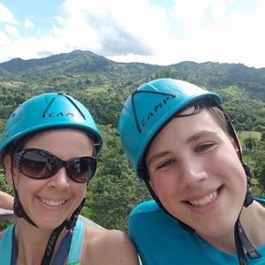 Meet your Posher, Kourtney